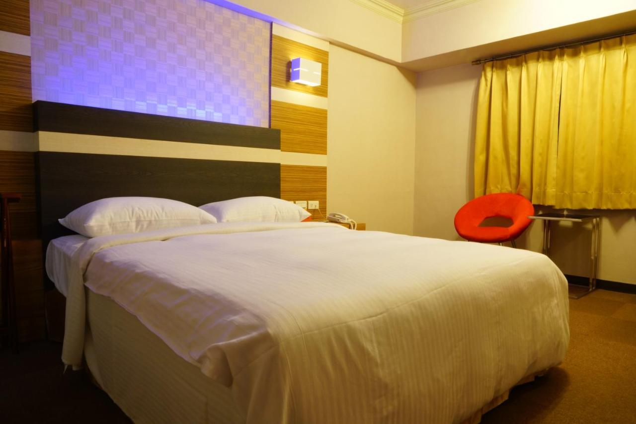 Ying Dai Hotel 台南 エクステリア 写真